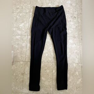 Lululemon full length size 10 legging with side pockets